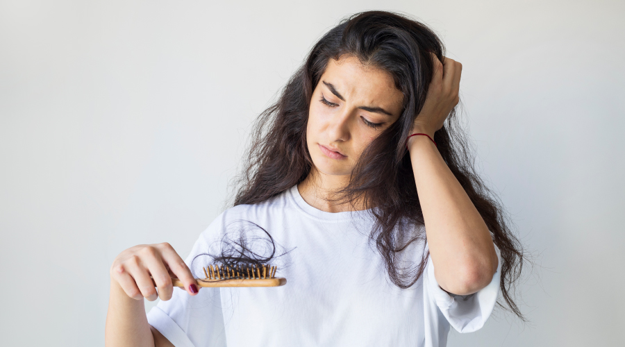 Hairfall:Try flaxseed to combat hair loss!
