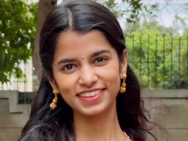Maithili Thakur (photo credit -google)