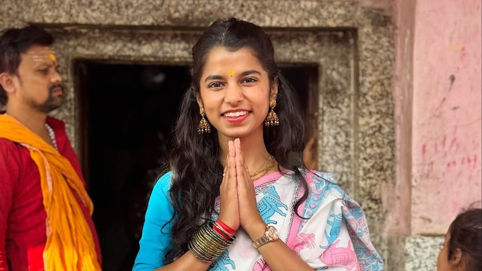 Maithili Thakur (photo credit -google)