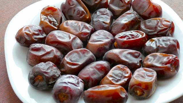 Health tips: Date milk is nothing short of a blessing