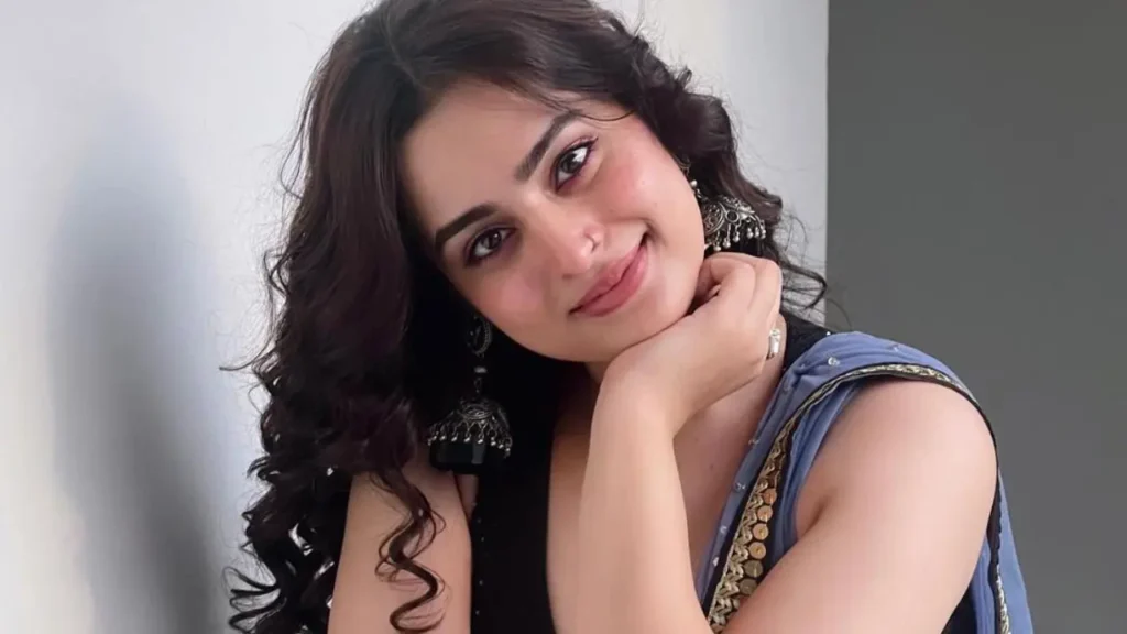 Ayesha Khan(photo credit -google)