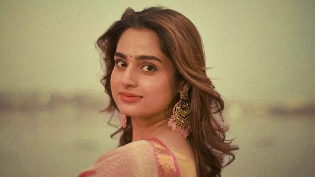 Ayesha Khan(photo credit -google)