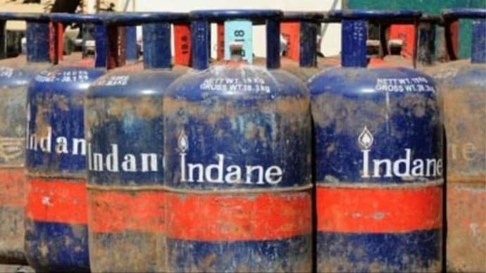LPG Cylinder New Rate(Photo credit -google)